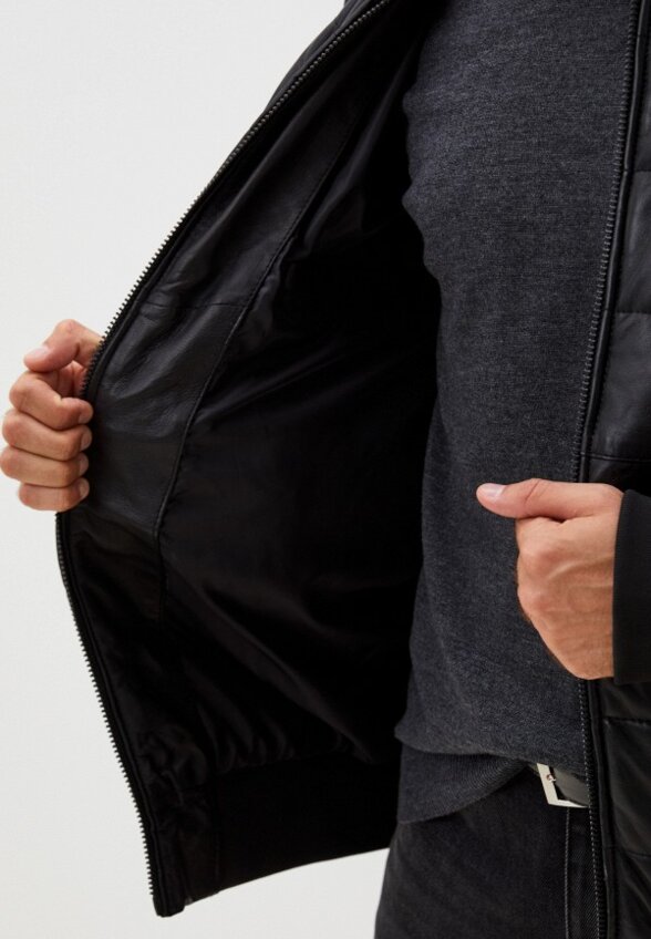 Бомбер Jorg Weber