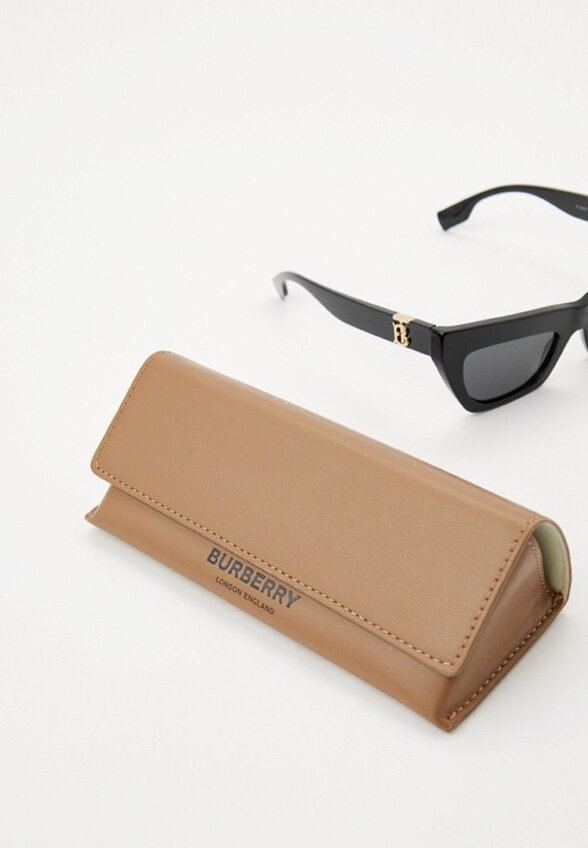 Очки солнцезащитные Burberry