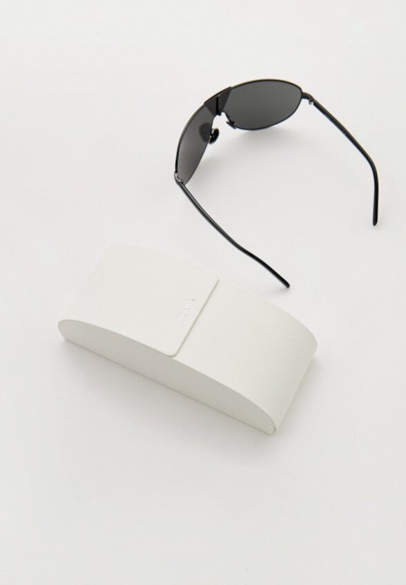 Очки солнцезащитные Prada