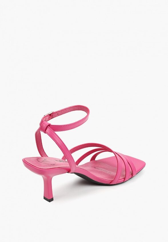 Босоножки Betsy