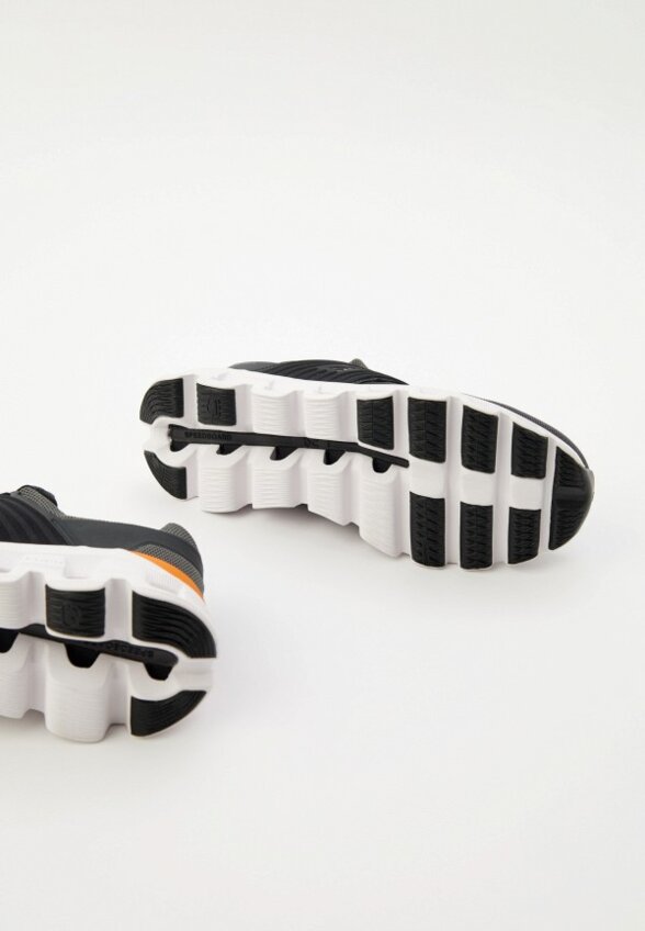 Кроссовки On