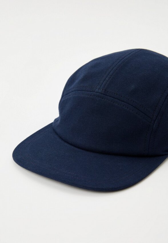 Бейсболка Lacoste