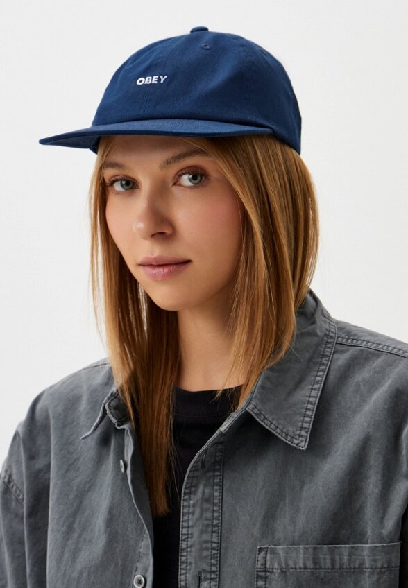 Бейсболка Obey