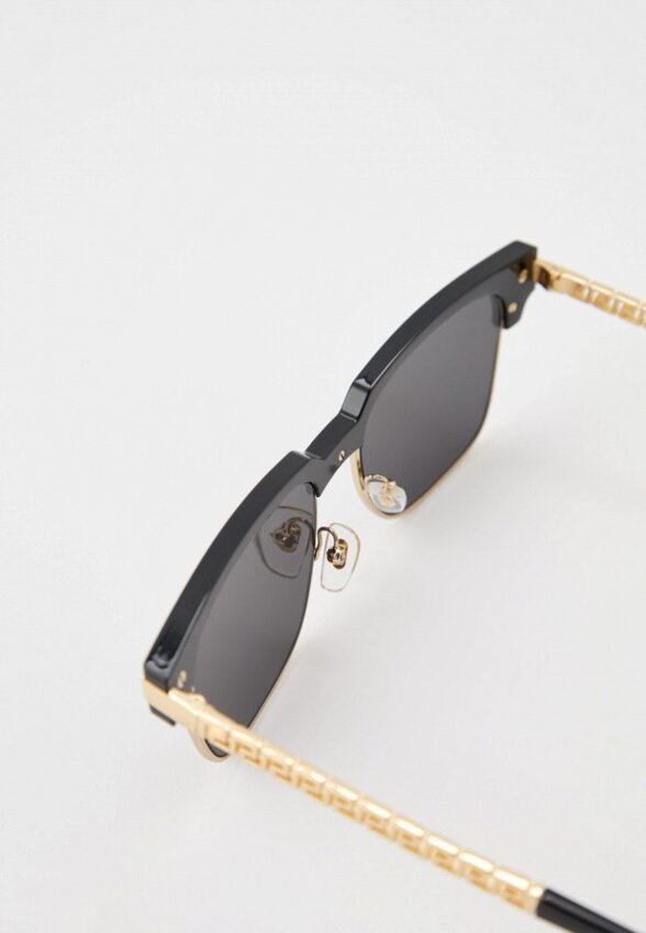 Очки солнцезащитные Versace