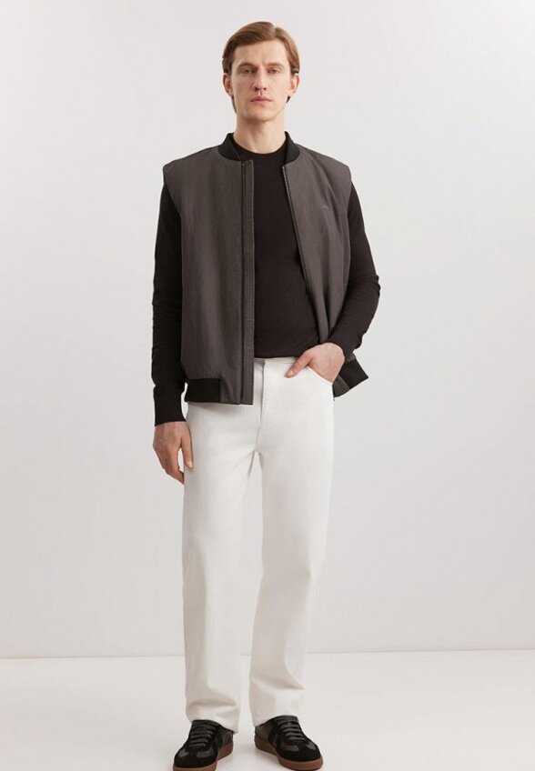 Жилет утепленный Baon