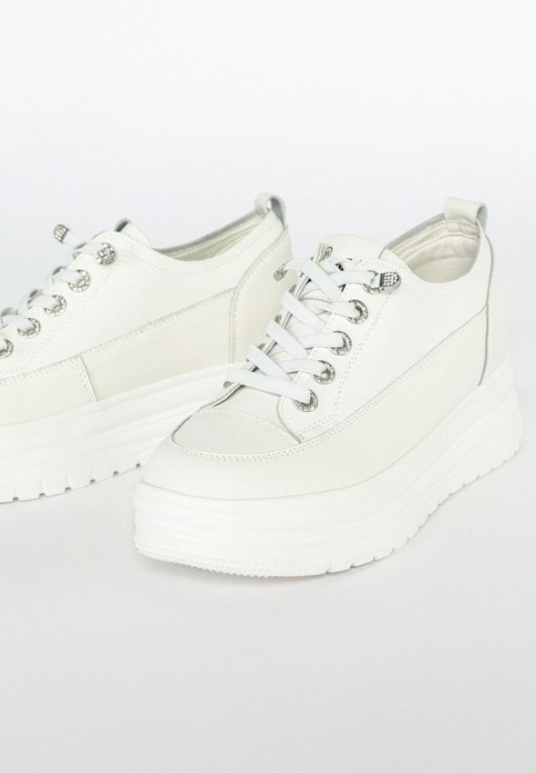 Кроссовки Gut