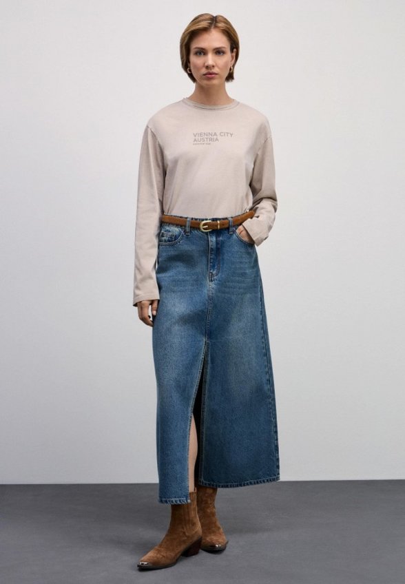 Лонгслив Zarina