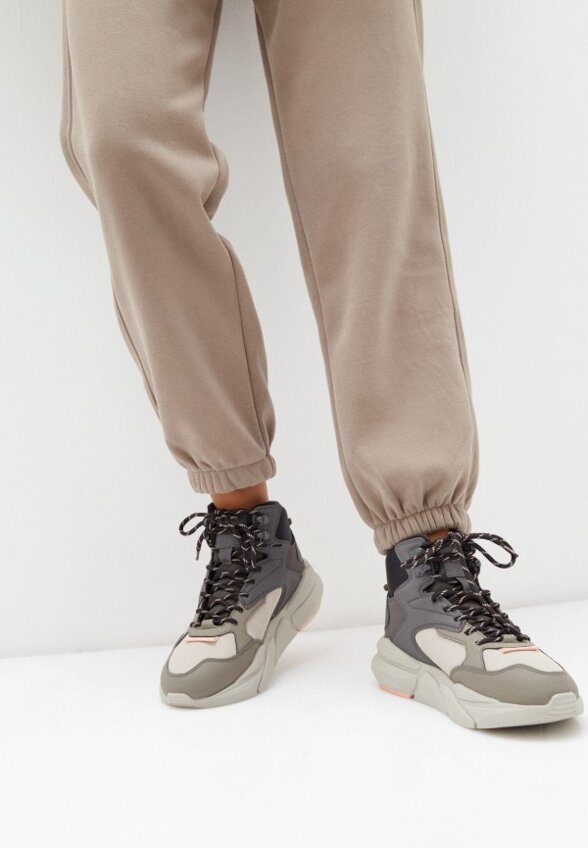 Кроссовки Demix