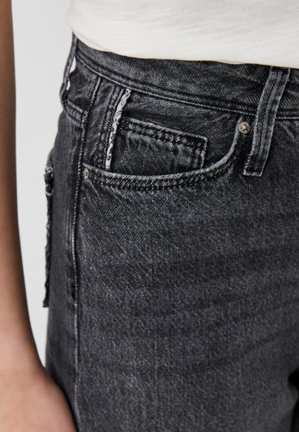 Джинсы Colin's