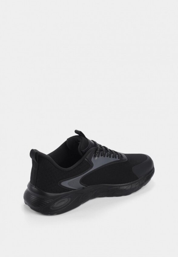 Кроссовки Kari