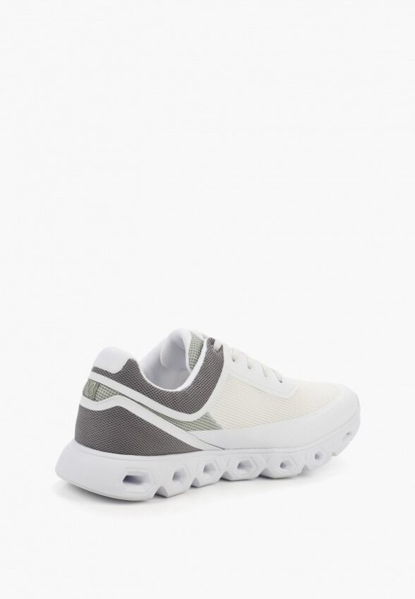 Кроссовки Caprice