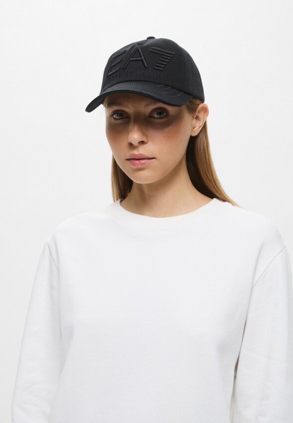 Бейсболка EA7