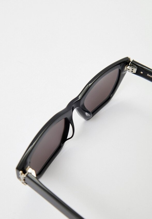 Очки солнцезащитные Saint Laurent