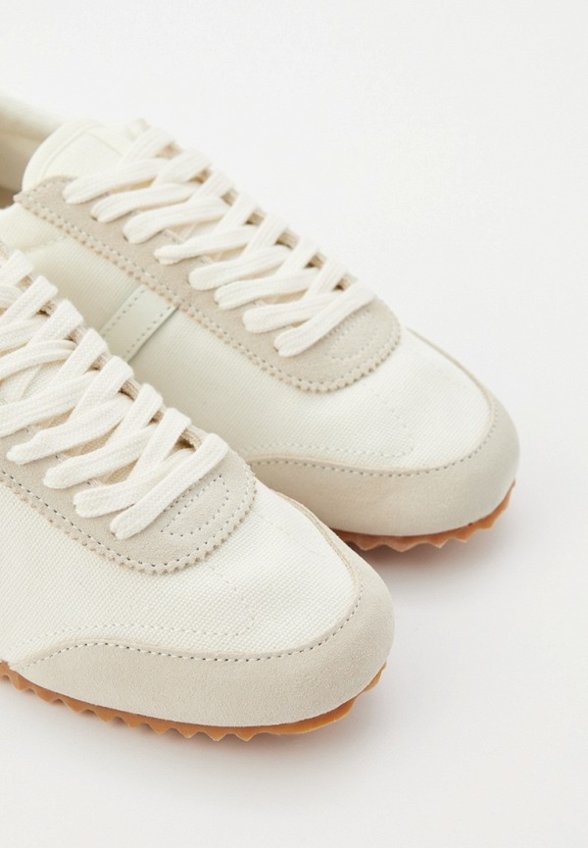 Кроссовки Mango