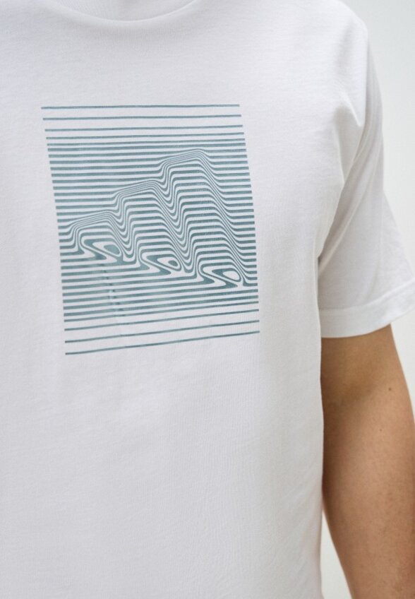 Футболка adidas