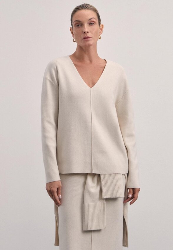 Пуловер Zarina