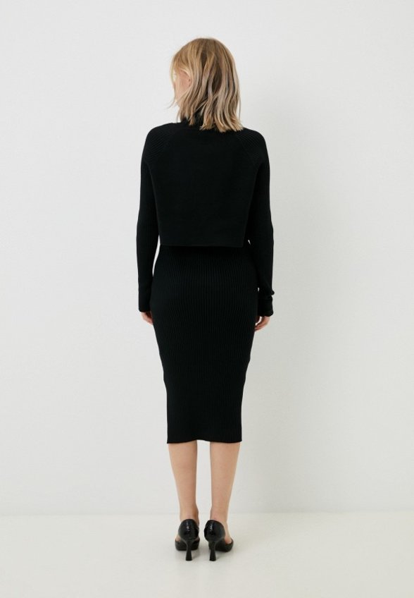 Платье и свитер UnicoModa