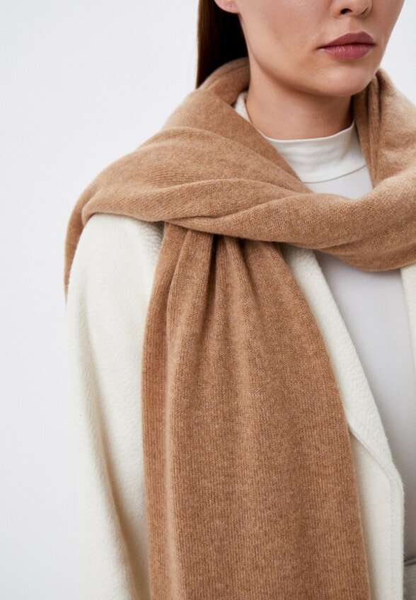 Палантин Falconeri