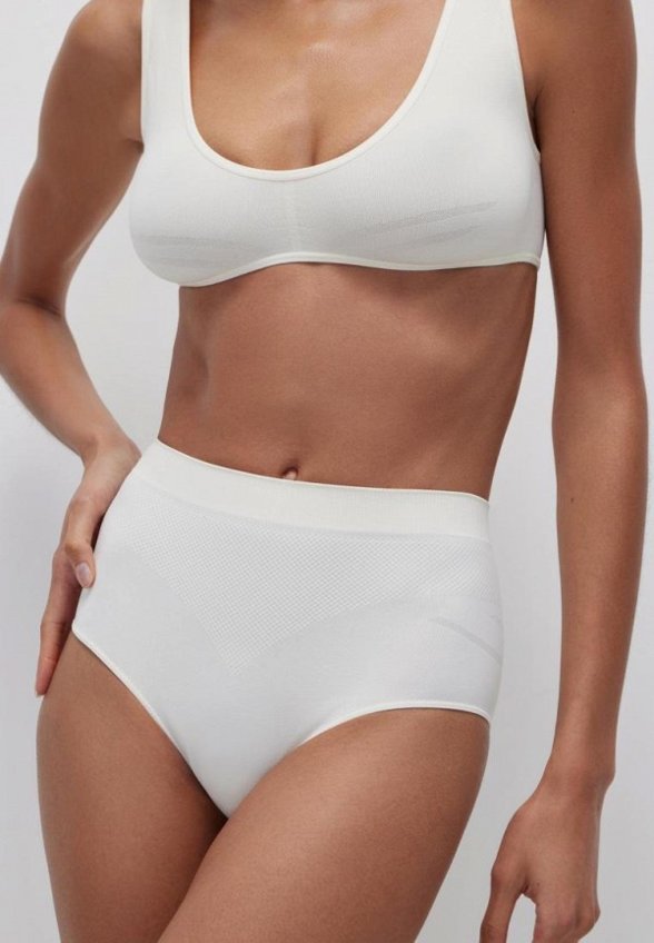 Трусы belle you