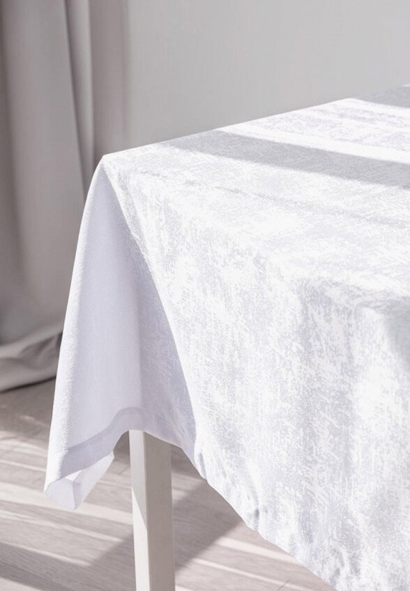 Скатерть DeNastia