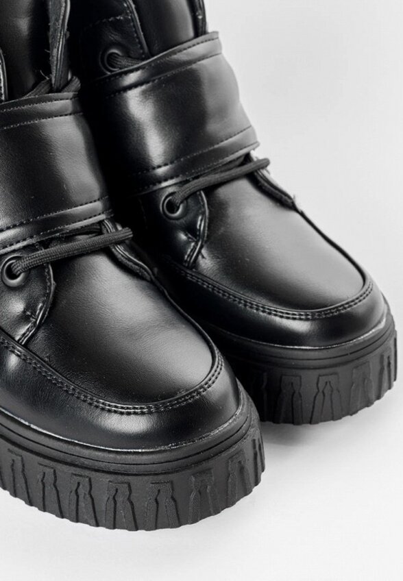 Ботинки Tikkago