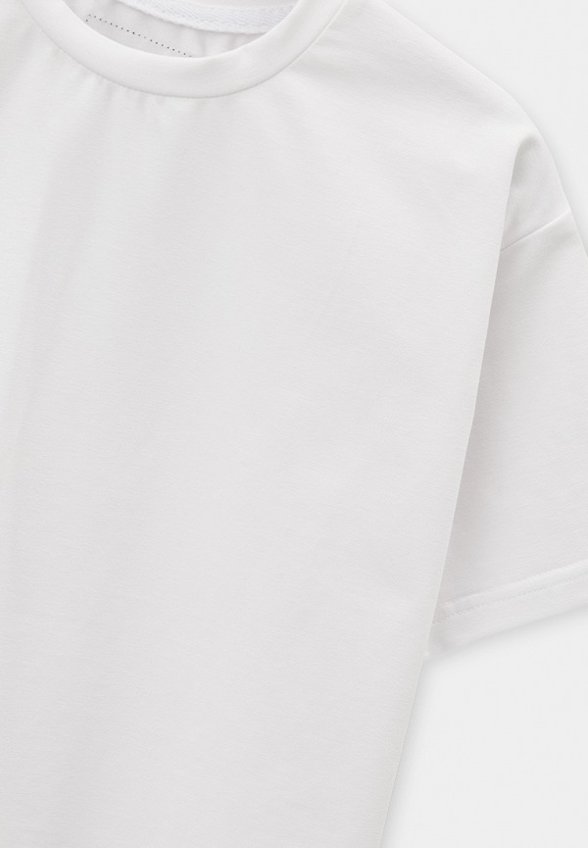 Футболка Nicole Rudolf