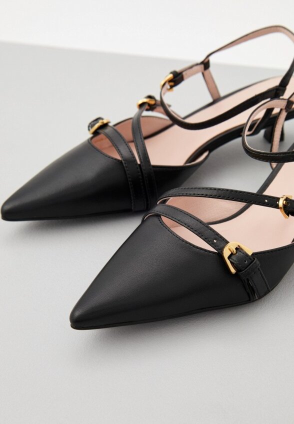 Туфли Coccinelle