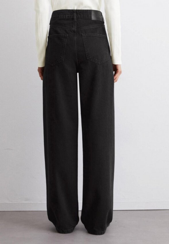 Джинсы Marc O'Polo