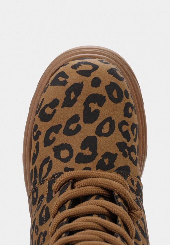 Полусапоги Llevv Group