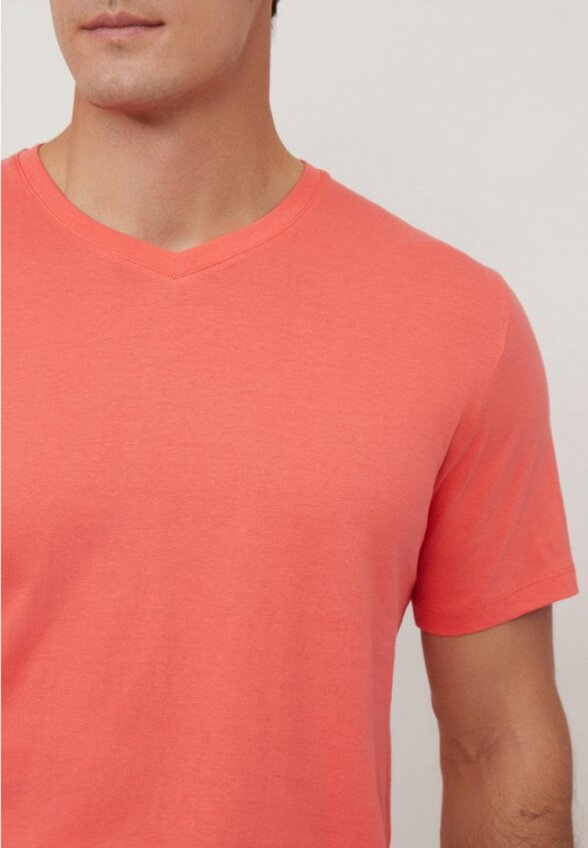 Футболка Modis