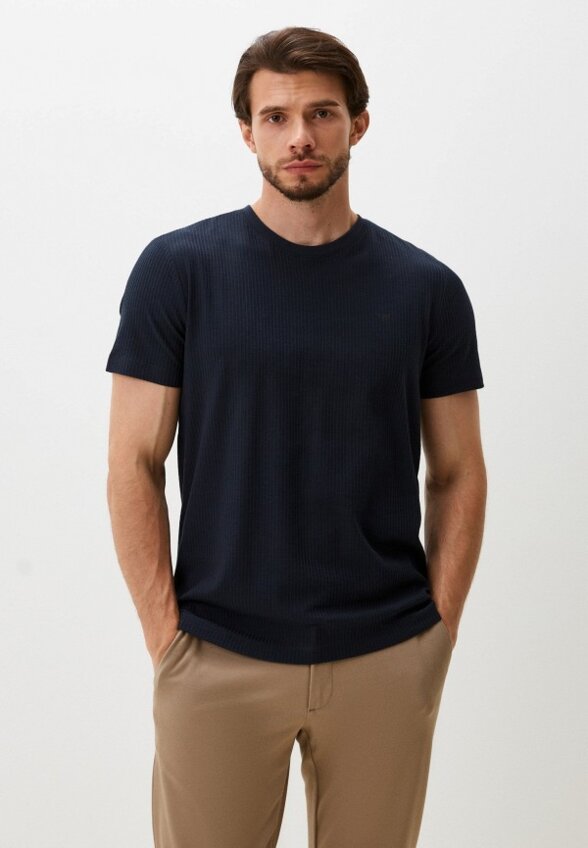 Футболка Colin's