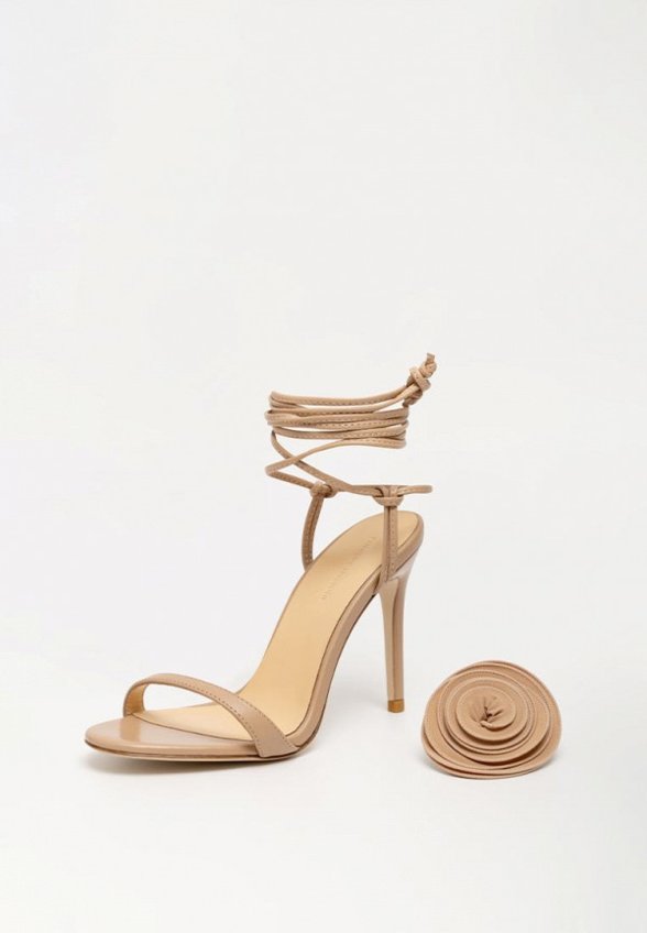 Босоножки Lumiere Magique