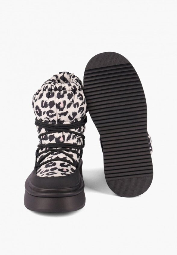 Дутики Instreet