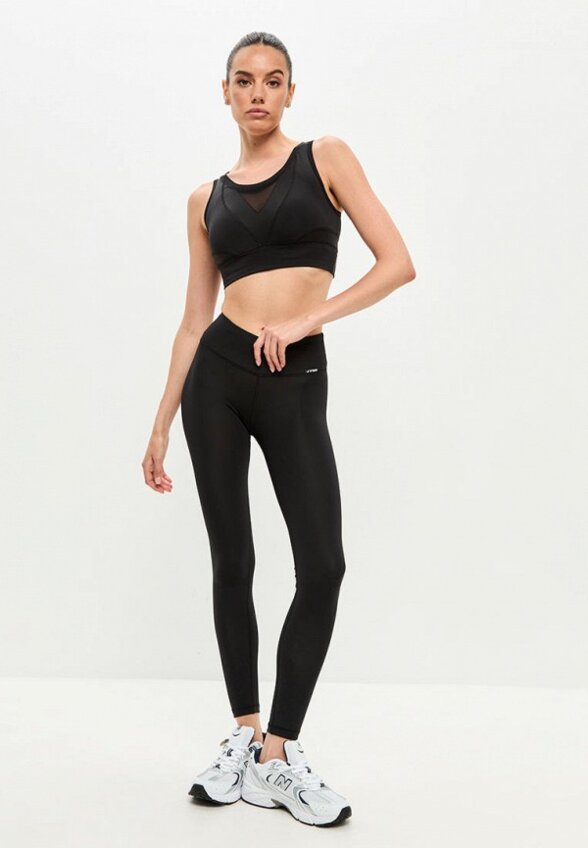 Топ спортивный Fitbomb