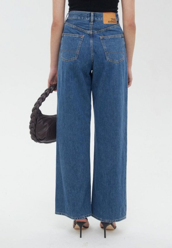 Джинсы True Avenue