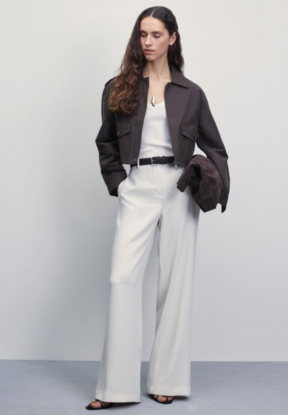 Ветровка Zarina