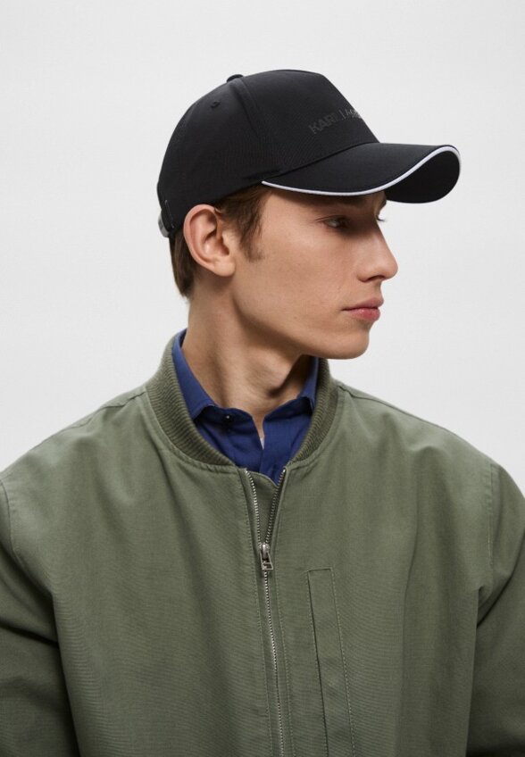 Бейсболка Karl Lagerfeld