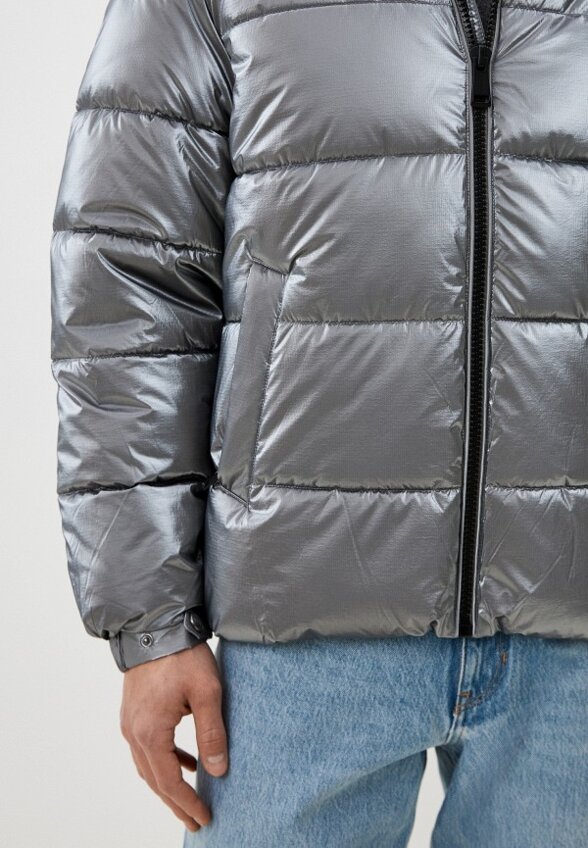 Пуховик Guess