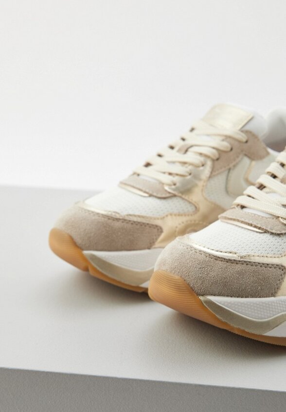 Кроссовки Voile Blanche