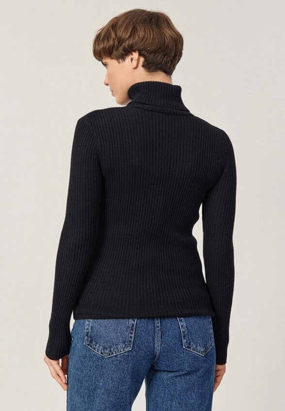 Водолазка Baon