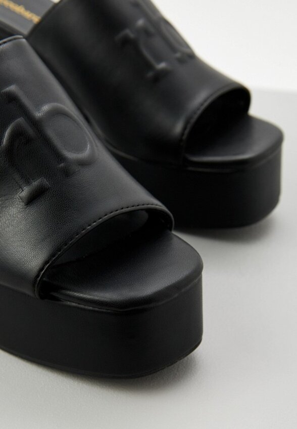 Сабо Roccobarocco