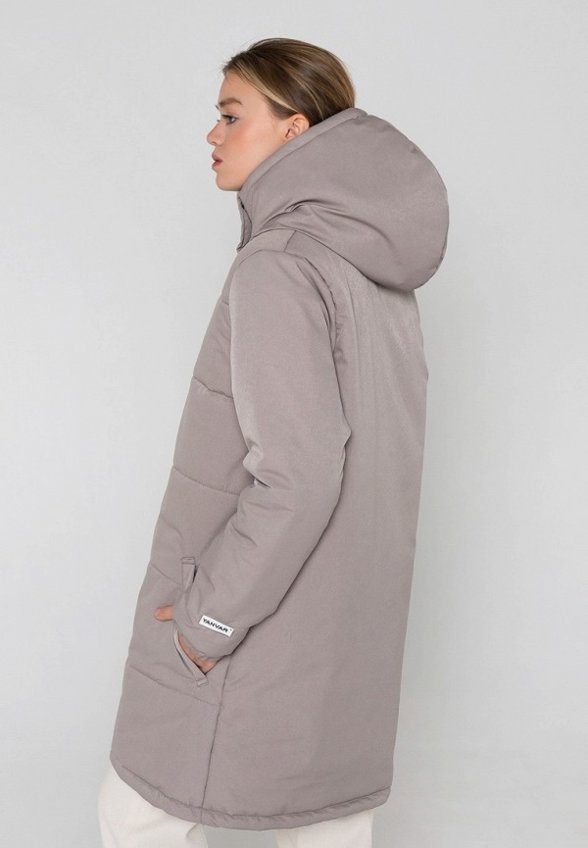 Пуховик Yanvar'