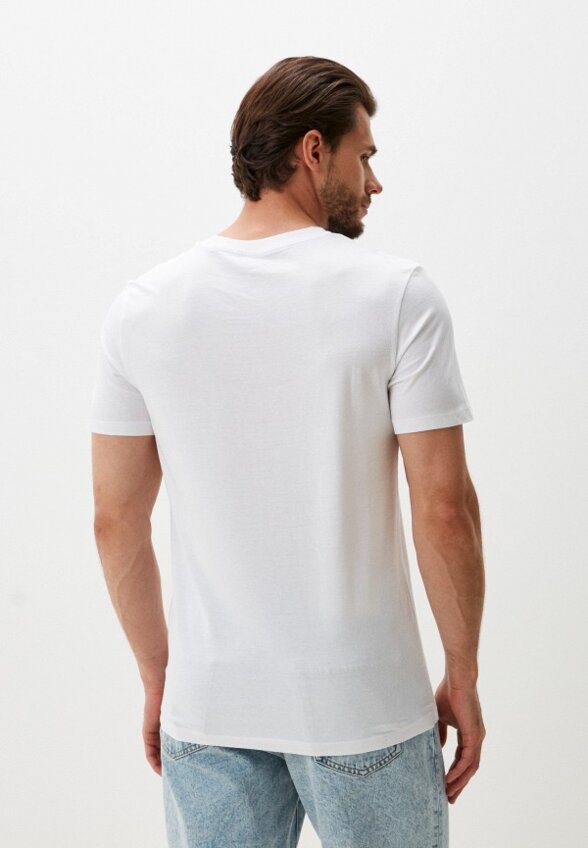 Футболка Colin's