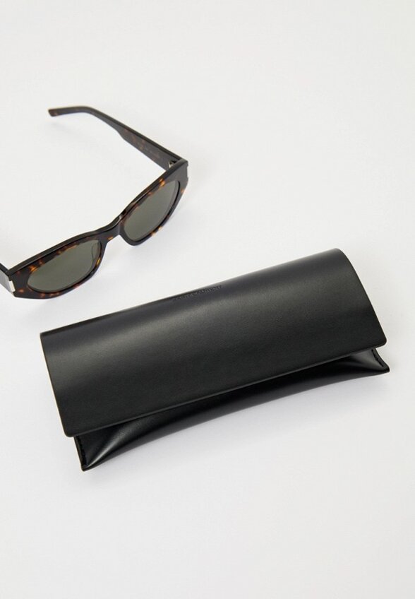 Очки солнцезащитные Saint Laurent