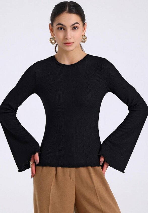 Лонгслив Апрель