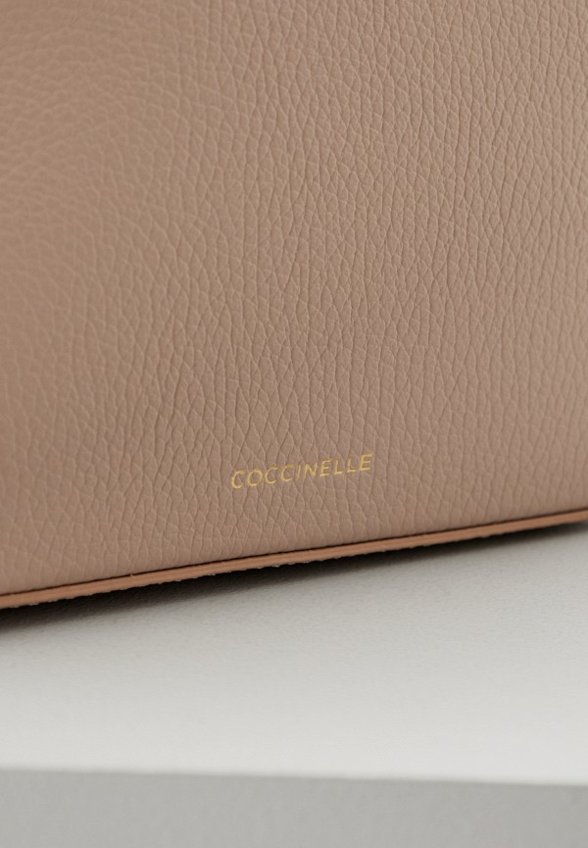 Сумка Coccinelle