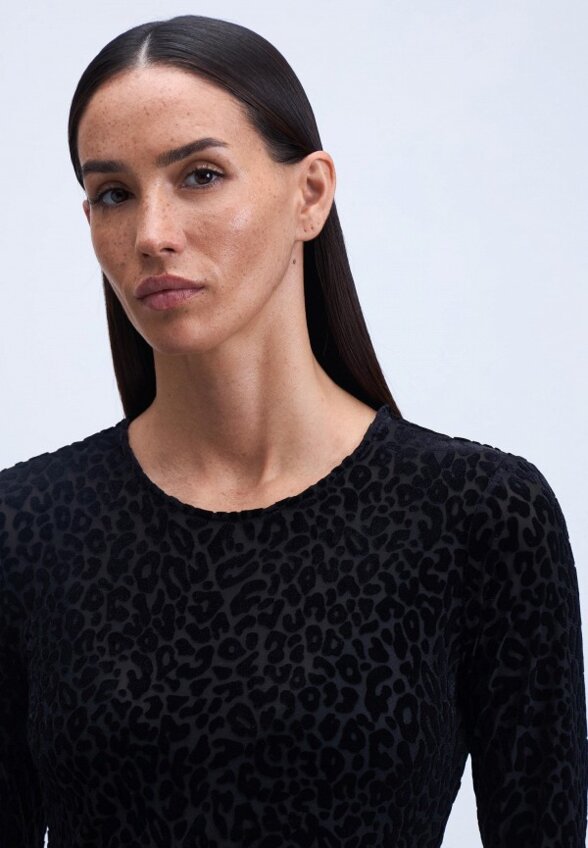 Лонгслив Zarina