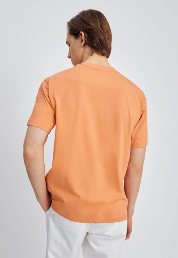 Футболка Finn Flare