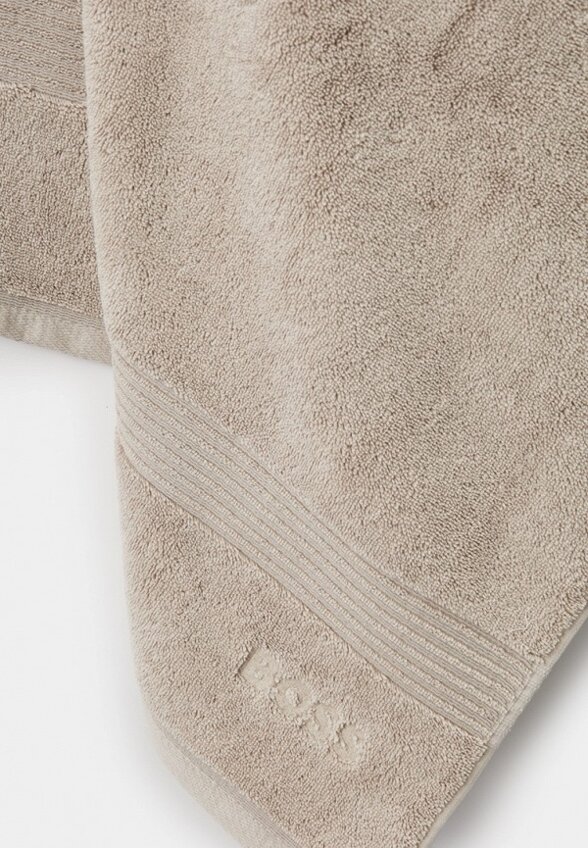 Полотенце Boss