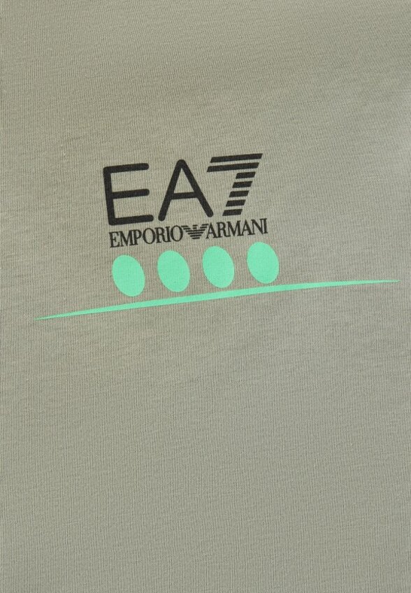 Футболка EA7